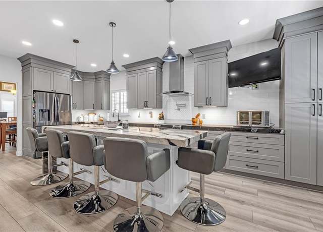 Property at 198 Hawthorn Dr, Dallas, GA 30132, 5 beds, 4 baths