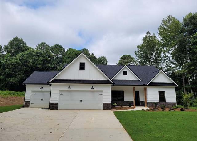 Property at 877 Highway 101 N, Dallas, GA 30157, 4 beds, 2 baths