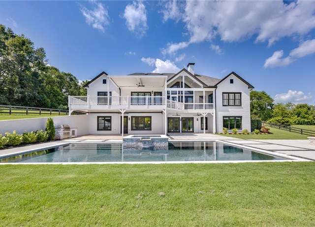 Property at 5651 Old Wilkie Rd, Gainesville, GA 30506, 5 beds, 5.5 baths
