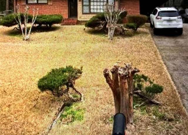 Property at 3430 Longleaf Dr, Decatur, GA 30032, 3 beds, 2 baths