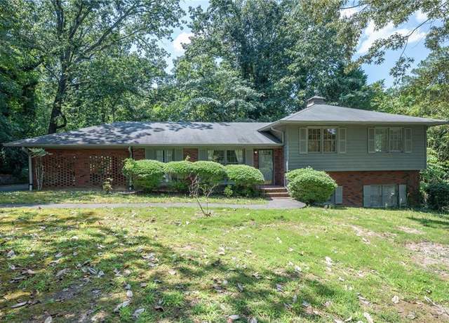 Property at 1702 Elaine Way, Dalton, GA 30720, 4 beds, 3 baths