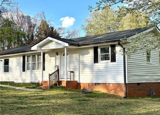 Property at 246 Farmers High Rd, Carrollton, GA 30117, 3 beds, 1 bath