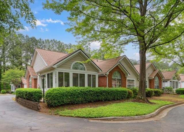 Property at 3746 Vineyards Lake Cir NW Unit U6, Kennesaw, GA 30144, 3 beds, 2 baths
