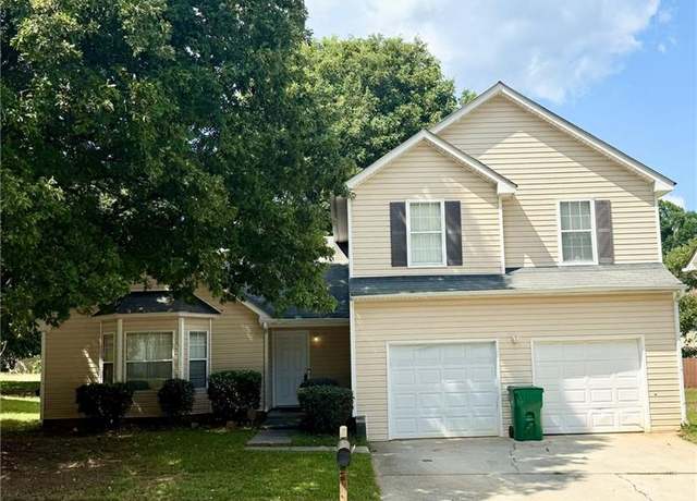 Property at 2520 Rambling Way, Lithonia, GA 30058, 3 beds, 2.5 baths
