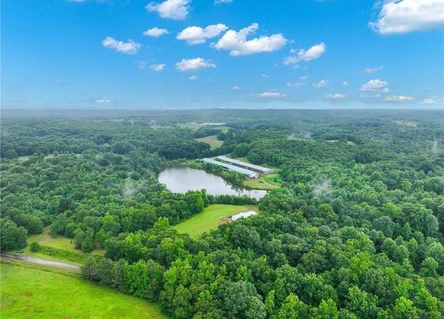 Property at 397 Reed Brawner Rd, Royston, GA 30662, 4 beds, 2 baths