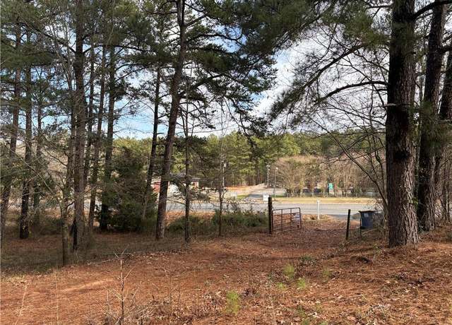 Property at 594 Sparta Hwy NE, Milledgeville, GA 31061