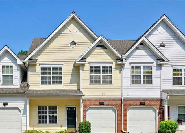 Property at 939 Pike Forest Dr, Lawrenceville, GA 30045, 3 beds, 2.5 baths