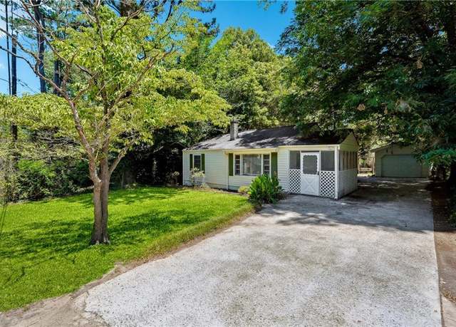 Property at 4742 West Dr, Forest Park, GA 30297, 3 beds, 2 baths