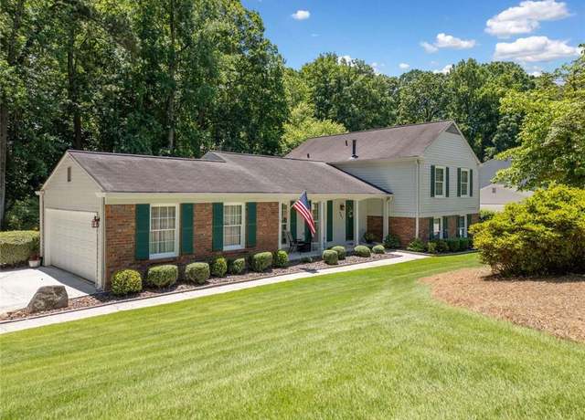 Property at 237 Lamplighter Ln, Marietta, GA 30067, 4 beds, 2.5 baths