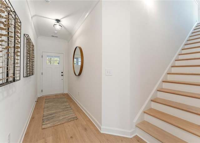 Property at 436 Carrera Ln, Acworth, GA 30102, 3 beds, 2.5 baths