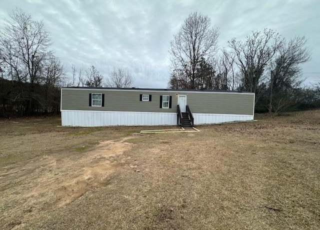 Property at 381 Dixon Trl, Sparta, GA 31087, 3 beds, 2 baths