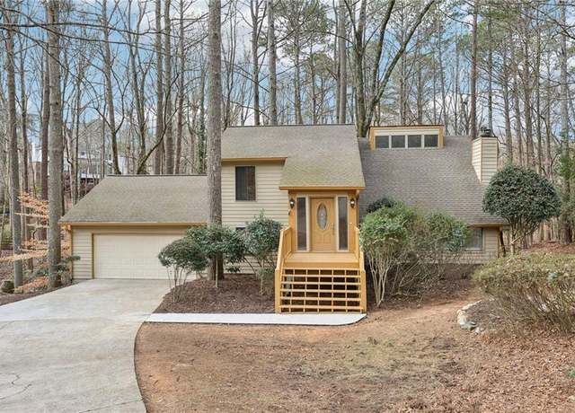 Property at 680 Branch Valley Ct, Roswell, GA 30076, 4 beds, 3 baths