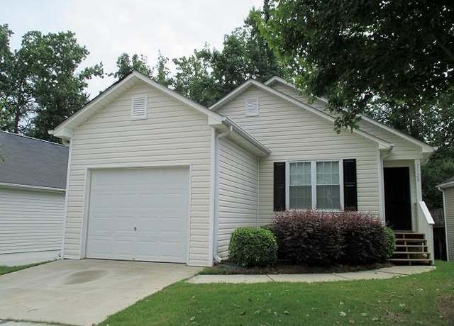 Property at 7128 Crystal Creek Pl, Douglasville, GA 30134, 3 beds, 2 baths