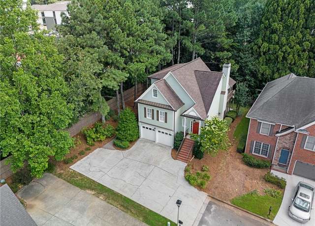 Property at 5 Renfroe Ct, Decatur, GA 30030, 4 beds, 3.5 baths
