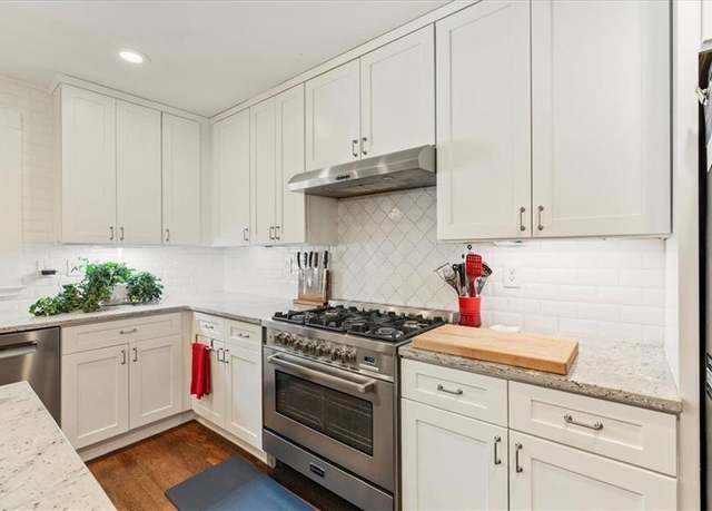Property at 1590 Johnson Rd NE, Atlanta, GA 30306, 5 beds, 3.5 baths