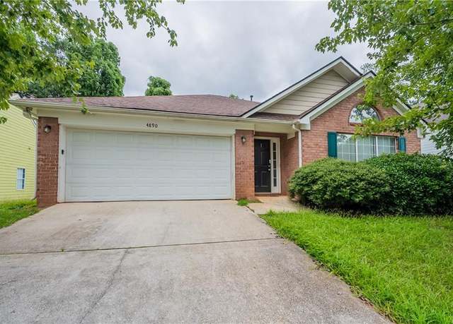 Property at 4890 Wilkins Station Dr, Decatur, GA 30035, 3 beds, 2 baths
