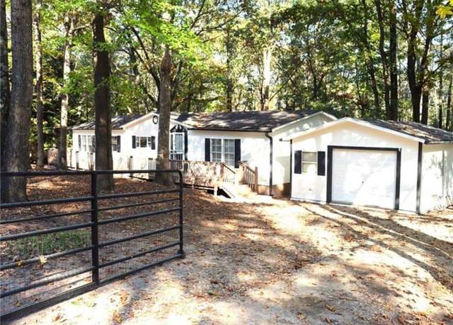 Property at 576 Nichols Rd, Pendergrass, GA 30567, 3 beds, 2 baths