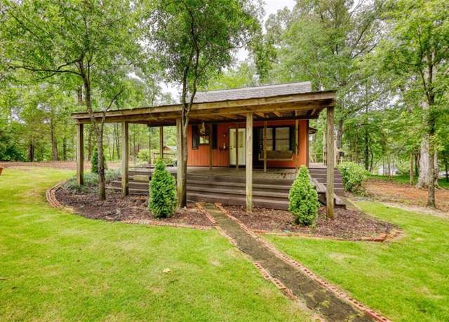 Property at 80 Lakeshore Dr, Jackson, GA 30233, 1 bed, 1 bath