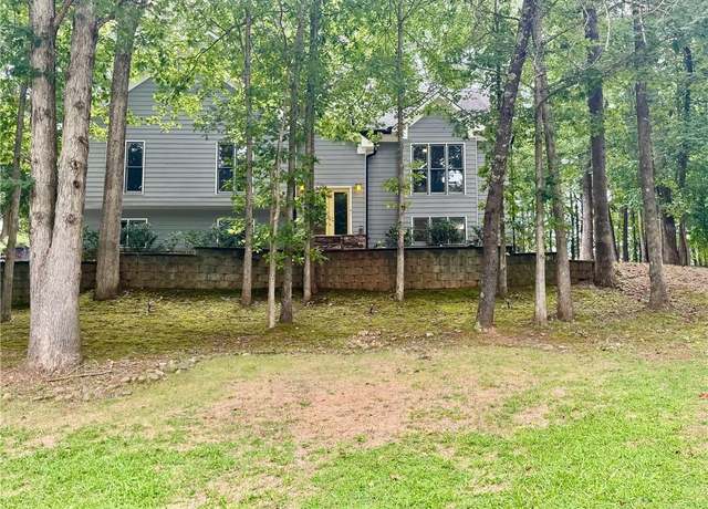Property at 1200 Cherry Ln, Canton, GA 30114, 4 beds, 3 baths