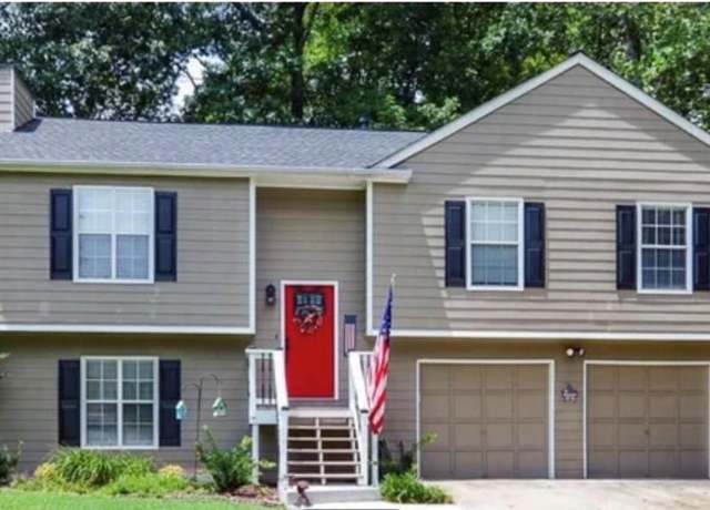 Property at 3570 Mill Creek Dr SW, Smyrna, GA 30082, 3 beds, 2 baths