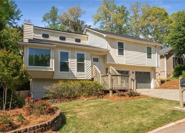 Property at 1109 Capital Club Cir NE, Brookhaven, GA 30319, 4 beds, 2 baths