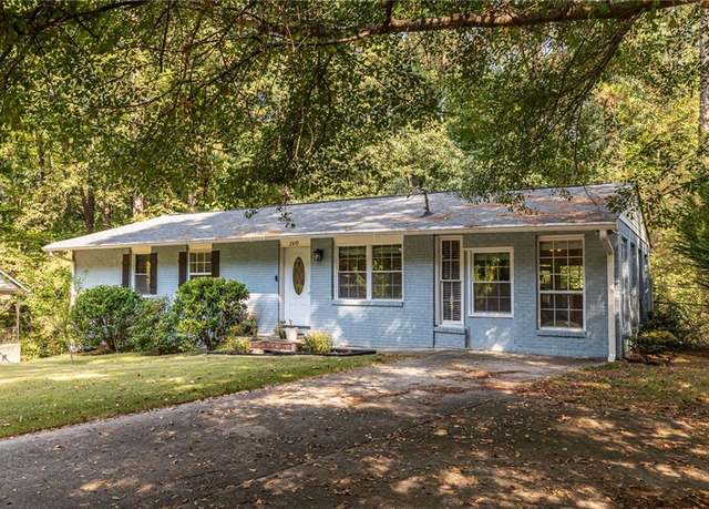 Property at 2849 Crescendo Dr, Atlanta, GA 30318, 3 beds, 1.5 baths