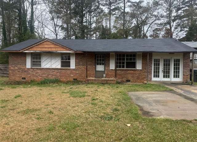 Property at 8947 Yarmouth Dr, Jonesboro, GA 30238, 4 beds, 2 baths