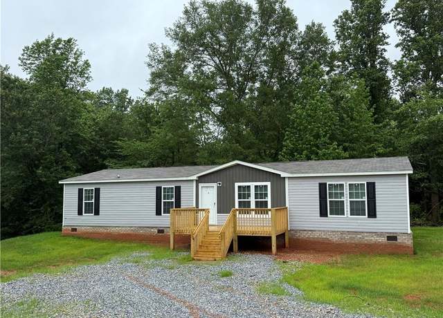 Property at 325 Dewaters Rd, Commerce, GA 30529, 4 beds, 2 baths
