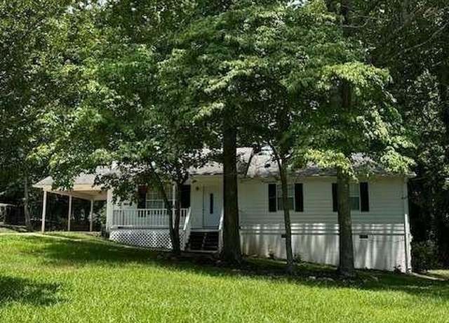 Property at 5008 Bird Rd, Gainesville, GA 30506, 3 beds, 2 baths