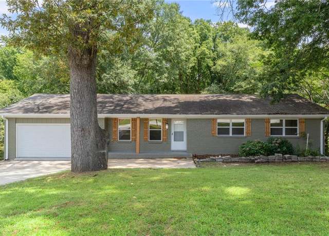 Property at 1558 Tanglewood Way NW, Conyers, GA 30012, 3 beds, 2 baths