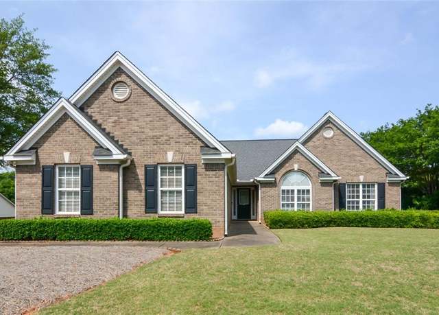 Property at 176 Meadow Creek Dr, Jefferson, GA 30549, 4 beds, 2 baths