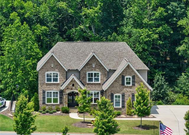 Property at 3525 Montebello Pkwy, Cumming, GA 30028, 7 beds, 5 baths