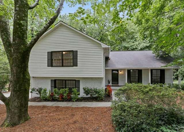 Property at 2377 Emory Ln, Marietta, GA 30068, 5 beds, 3 baths