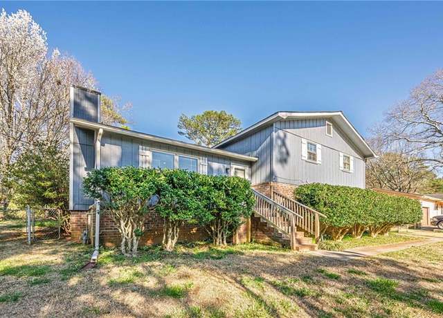 Property at 3006 Deshong Dr, Stone Mountain, GA 30087, 3 beds, 2 baths