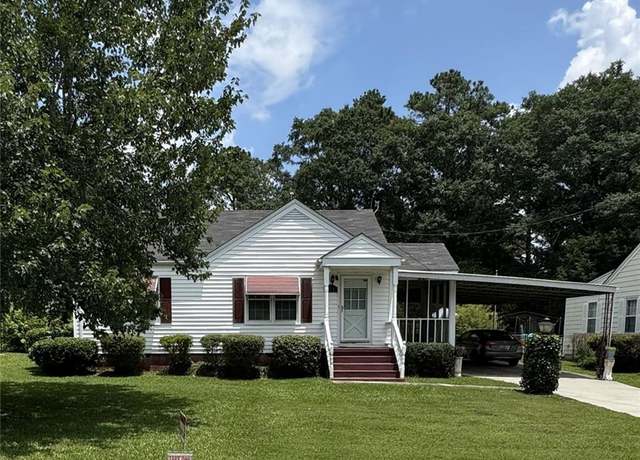 Property at 304 Orme St, Fairburn, GA 30213, 3 beds, 2 baths