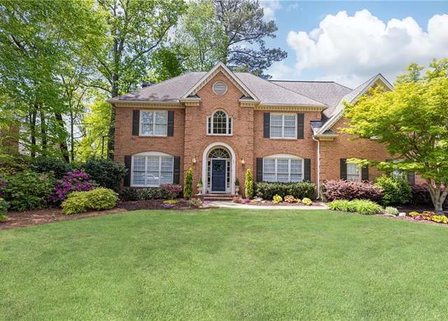 Property at 93 Ridgetree Ln, Marietta, GA 30068, 5 beds, 5 baths