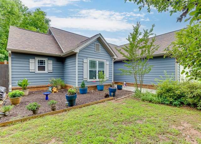 Property at 370 Fairfield Dr, Jefferson, GA 30549, 3 beds, 2 baths
