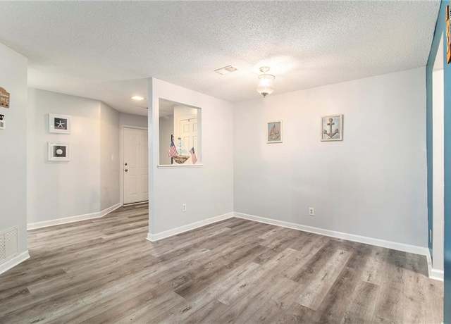 Property at 813 Ridgefield Dr, Peachtree City, GA 30269, 2 beds, 2 baths