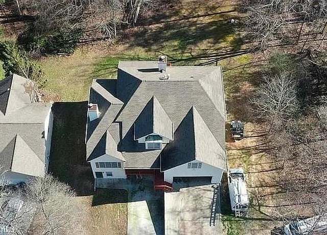 Property at 3265 Greenhill Ct, Villa Rica, GA 30180, 6 beds, 3.5 baths