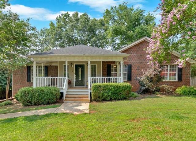 Property at 11 Chestnut St, Cartersville, GA 30120, 4 beds, 2.5 baths