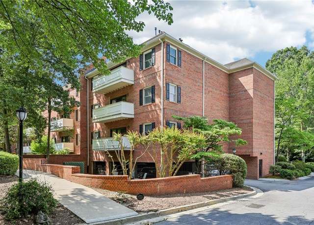 Property at 302 Ridley Howard Ct #302, Decatur, GA 30030, 2 beds, 2 baths