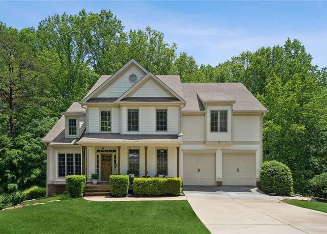 Property at 8925 Stone River Dr, Gainesville, GA 30506, 4 beds, 4 baths