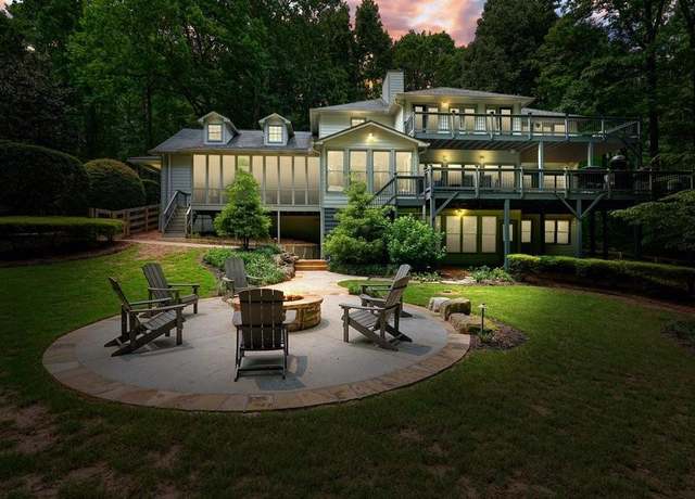 Property at 627 Apache Trl, Woodstock, GA 30189, 7 beds, 4.5 baths
