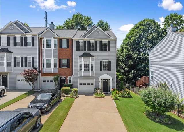 Property at 1628 Indian Way, Cumming, GA 30040, 2 beds, 2.5 baths