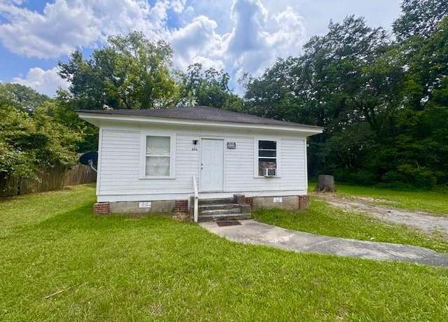Property at 404 North Ave NE, Rome, GA 30161, 3 beds, 1.5 baths