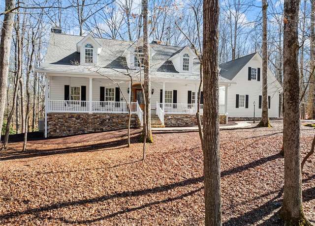 Property at 5097 Lee Rd, Gainesville, GA 30506, 3 beds, 2 baths