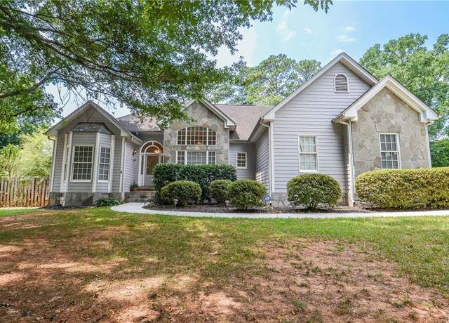Property at 223 Windsong Ln SW, Lilburn, GA 30047, 3 beds, 2 baths