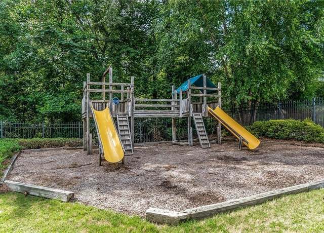 Property at 1030 Abercorn Dr SW, Atlanta, GA 30331, 5 beds, 4 baths