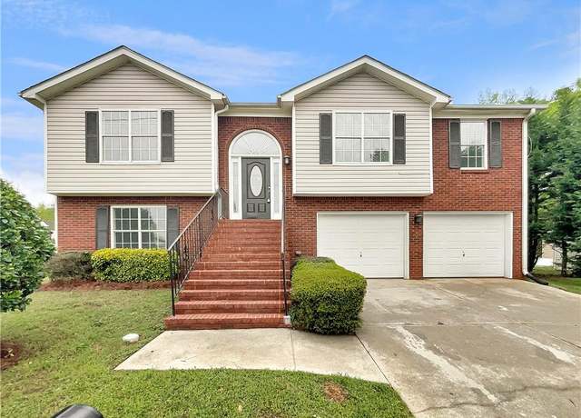Property at 6367 Deshong Dr, Lithonia, GA 30058, 5 beds, 3 baths
