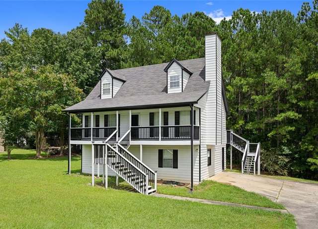 Property at 2820 Highpoint Rd, Snellville, GA 30078, 4 beds, 2 baths